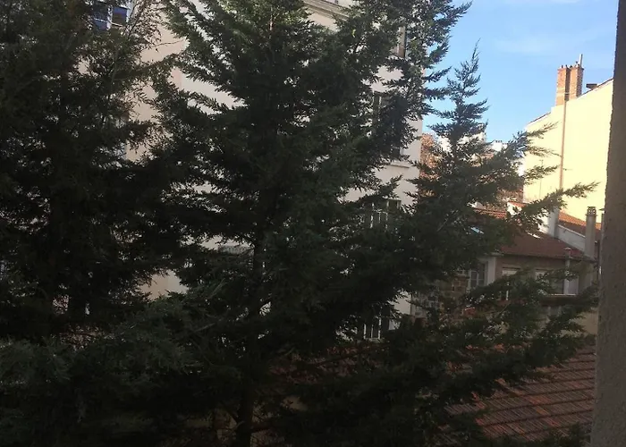 Le Vendome - Shared Appartment